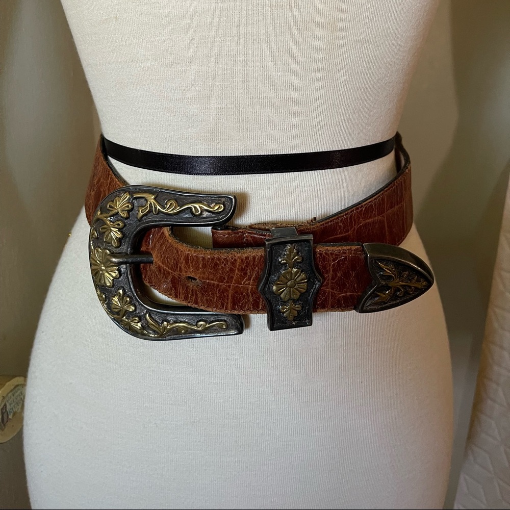 Vintage brown belt